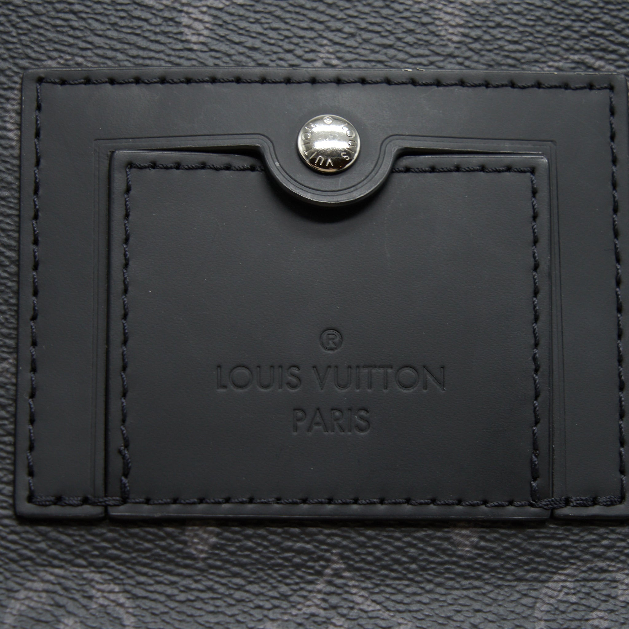 louis-vuitton-eclipse-voyager-messenger-bag-monogram-canvas-black-year-2020