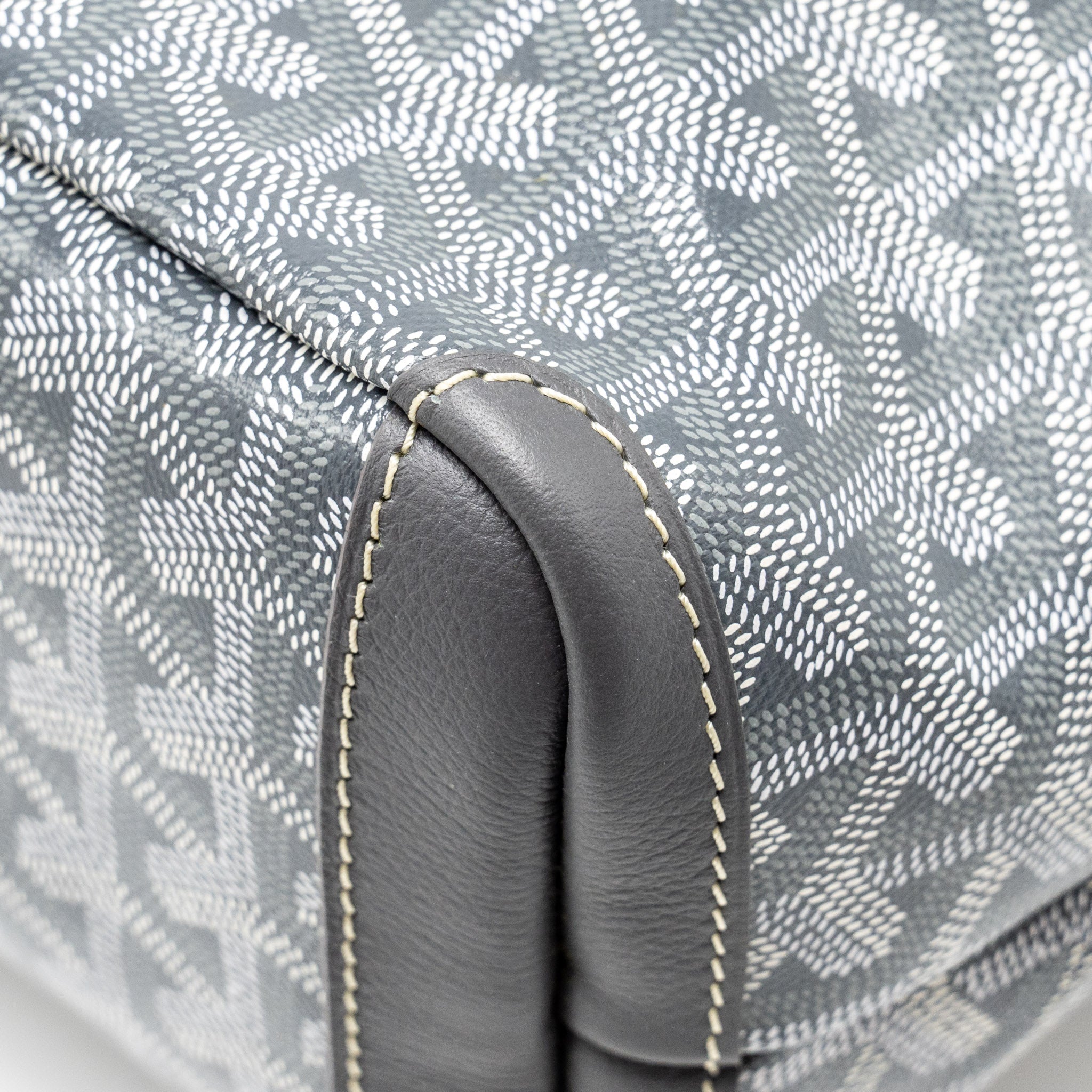 goyard-artois-tote-bag-goyardline-canvas-calfskin-grey-shw
