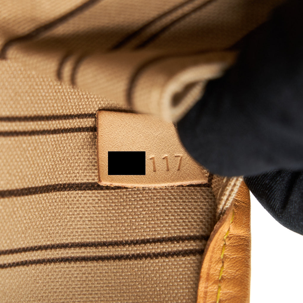 louis-vuitton-neverfull-mm-monogram