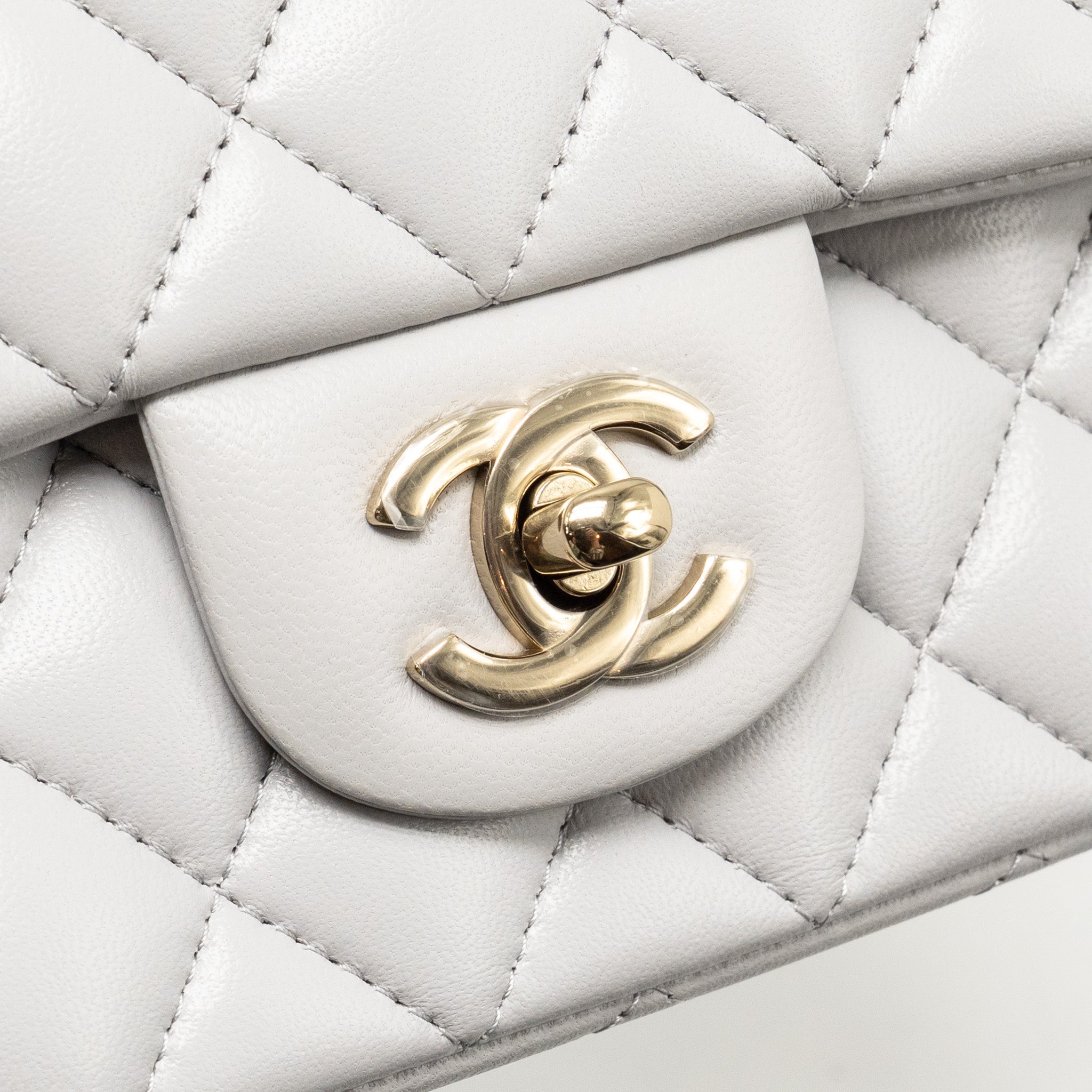 chanel-top-handle-mini-rectangular-flap-bag-lambskin-light-grey-lghw-microchip-copy