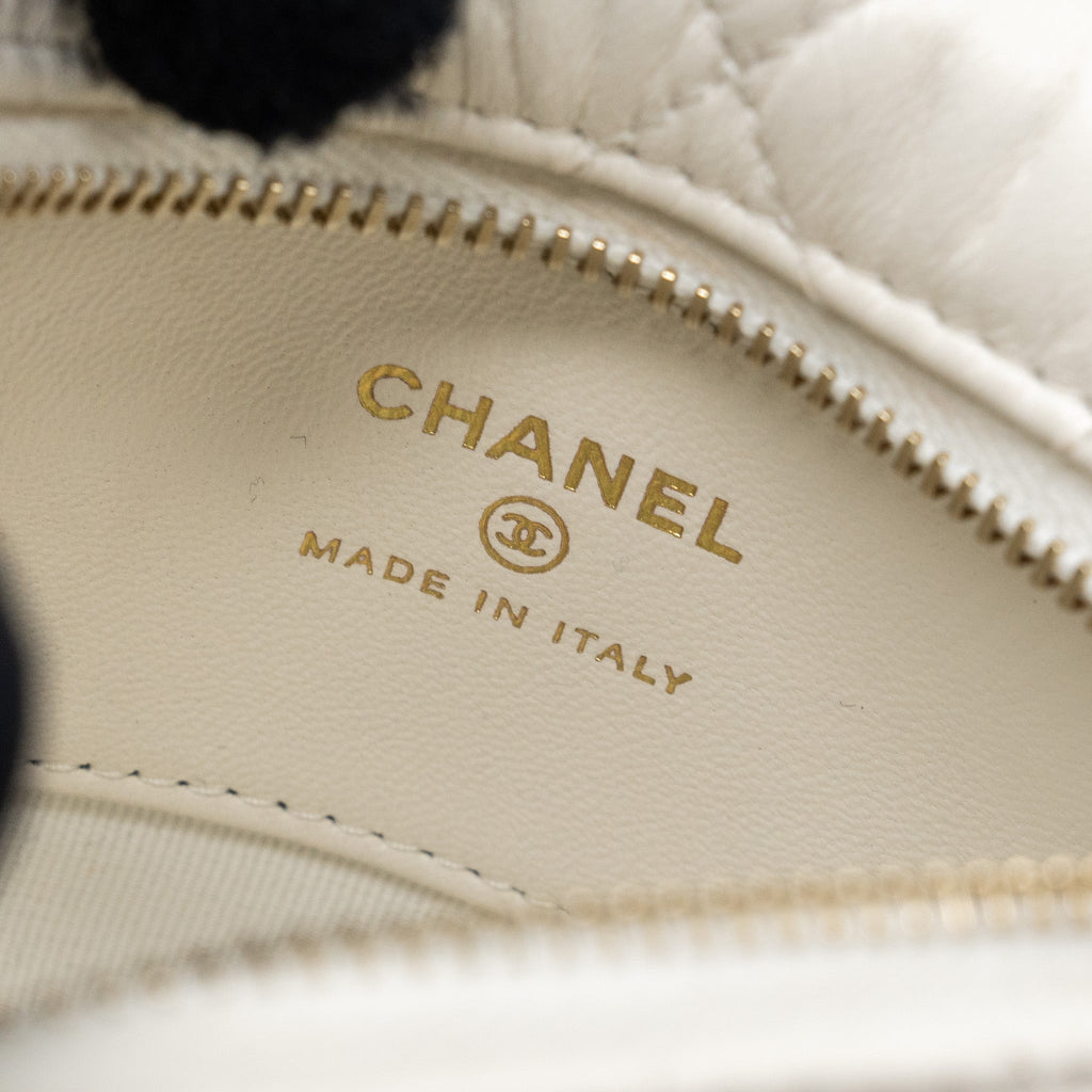 chanel-23c-round-clutch-lambskin-white-lghw-microchip-1