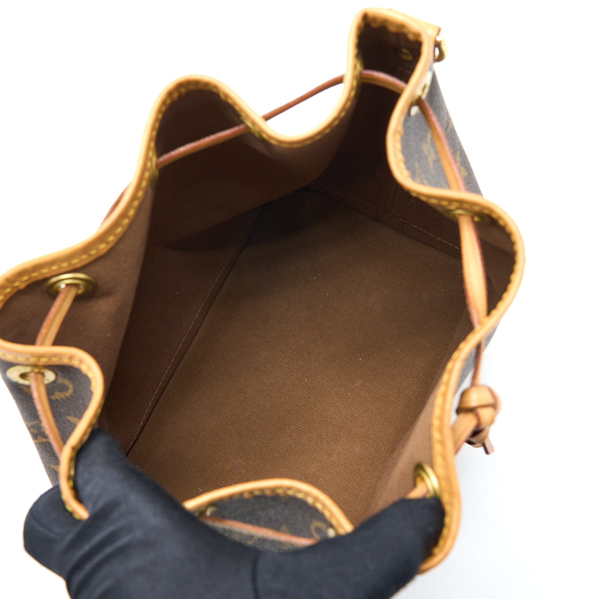 louis-vuitton-neo-noe-bb-monogram-canvas-ghw-1