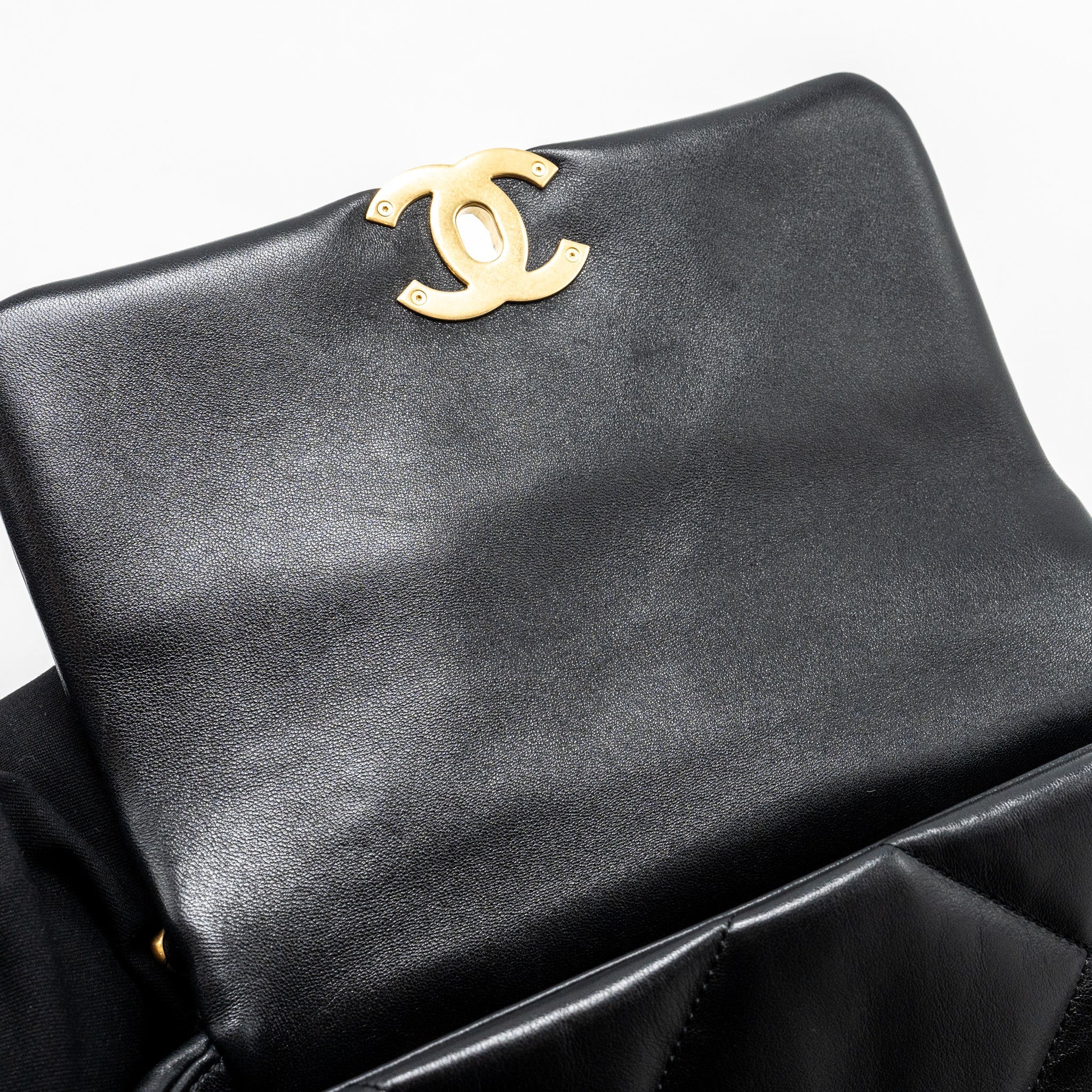 chanel-small-19-bag-lambskin-black-multicolour-hardware-microchip-6