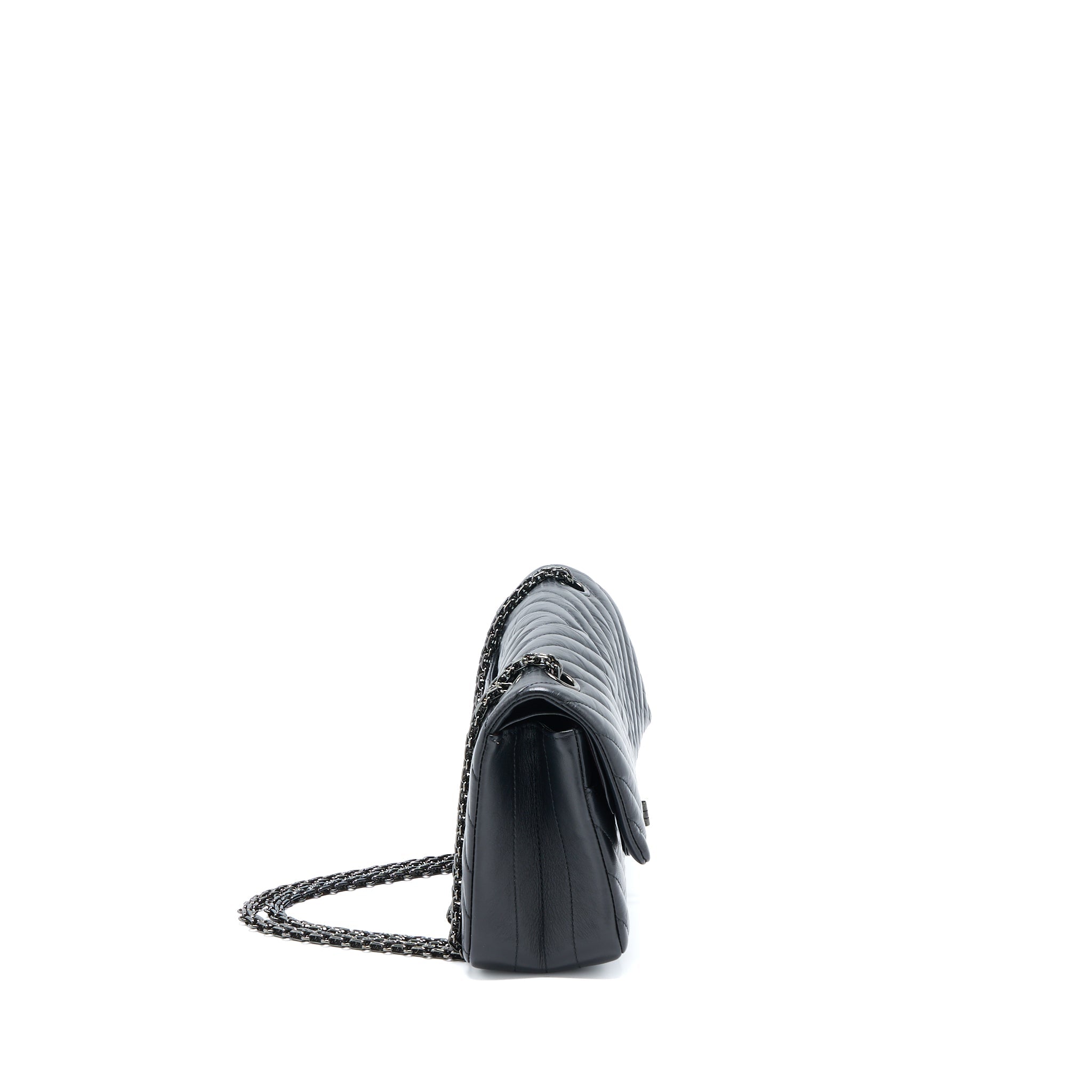 chanel-2-55-reissue-small-double-flap-bag-chevron-aged-calfskin-black-with-black-hardware