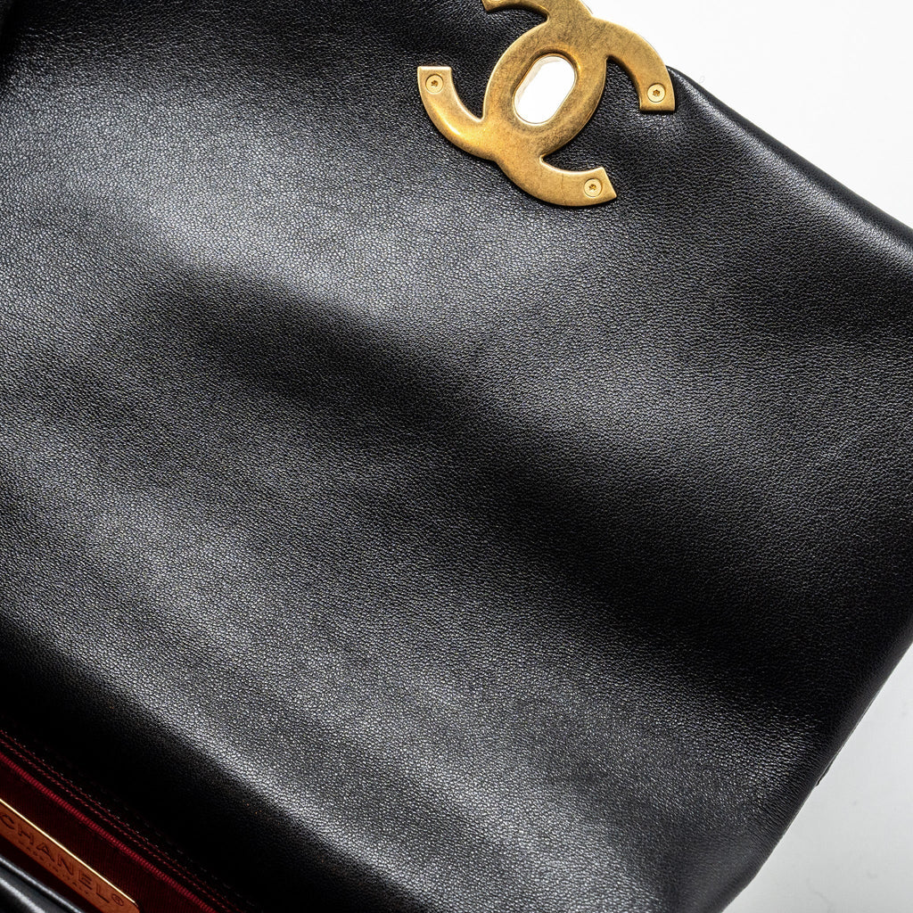 chanel-small-19-bag-lambskin-black-multicolour-hardware-microchip-6