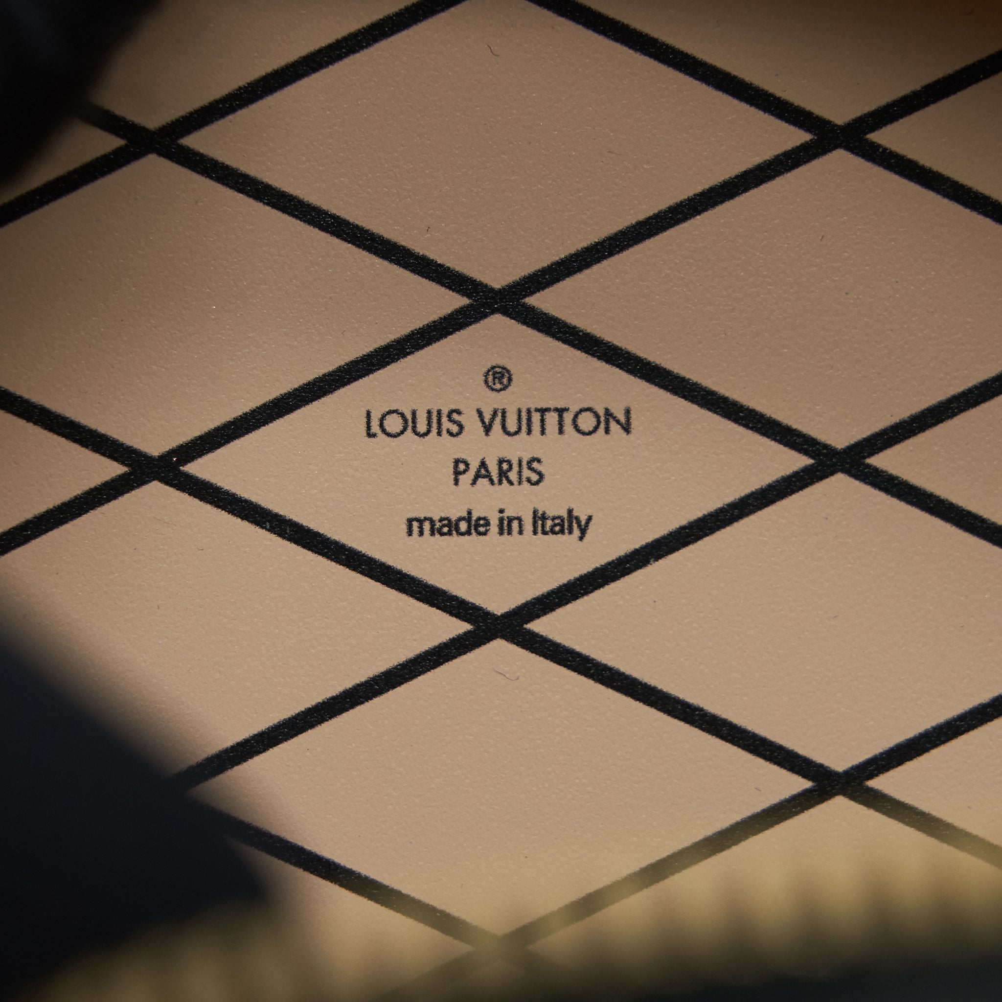 louis-vuitton-mini-boite-chapeau