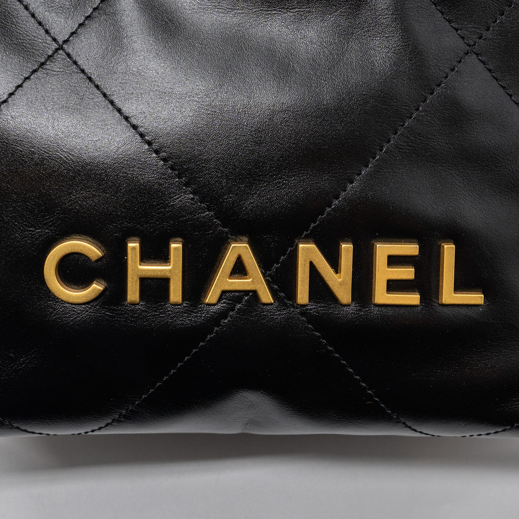 chanel-mini-22-bag-shiny-calfskin-black-ghw-microchip-2