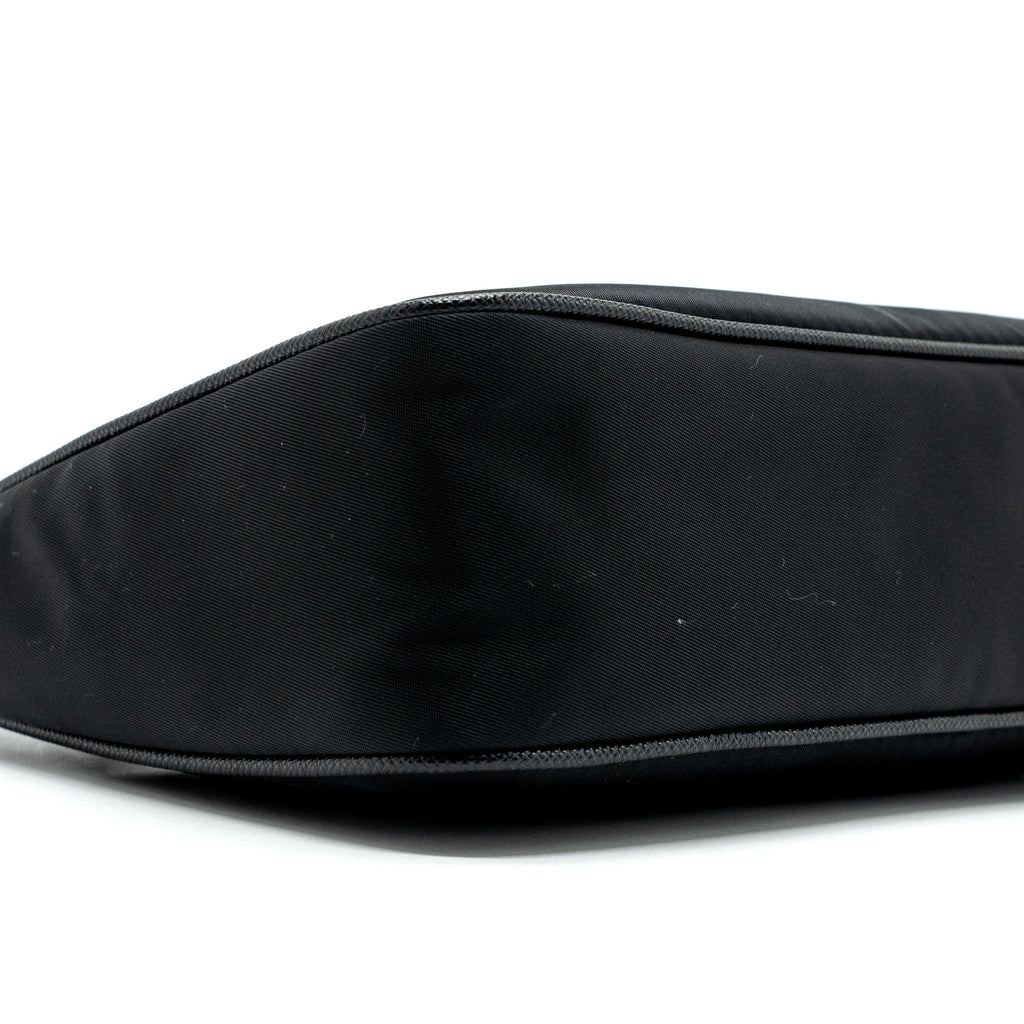 prada-re-edition-2005-re-nylon-mini-bag-black-shw