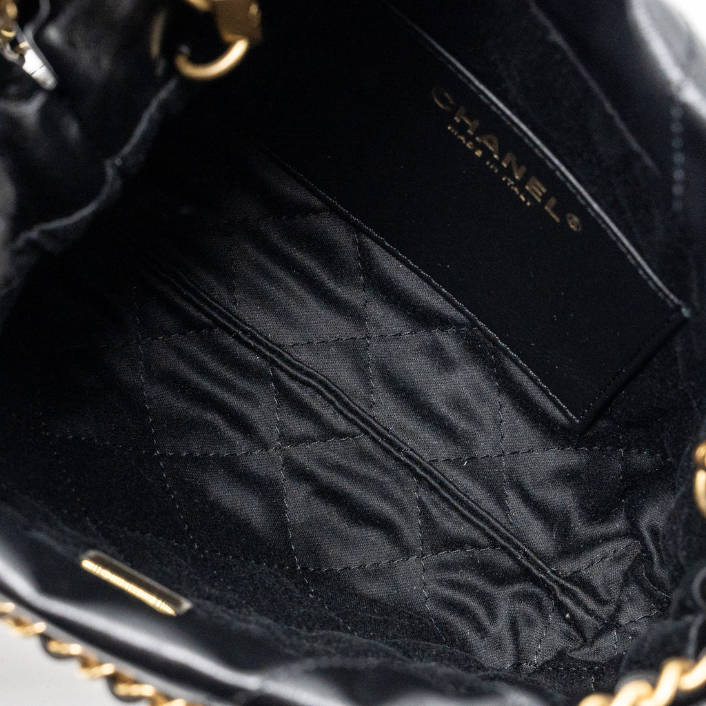 chanel-mini-22-bag-shiny-calfskin-black-ghw-microchip-2
