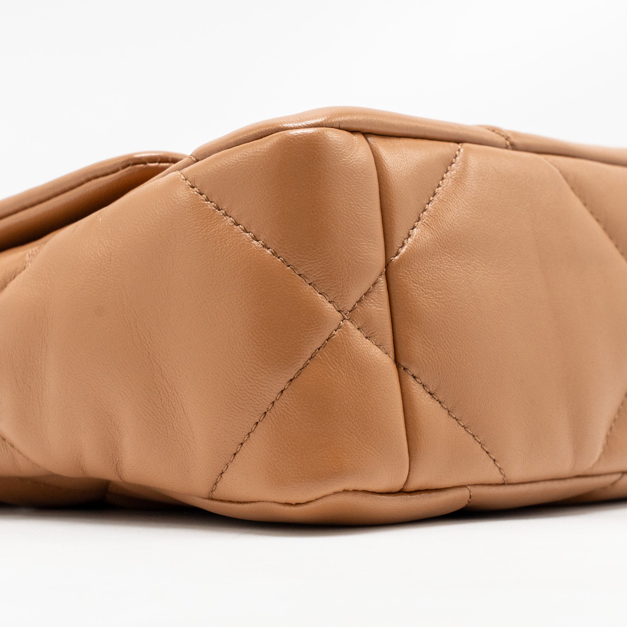 chanel-small-19-bag-lambskin-caramel-multicoloured-hardwaremicrochip
