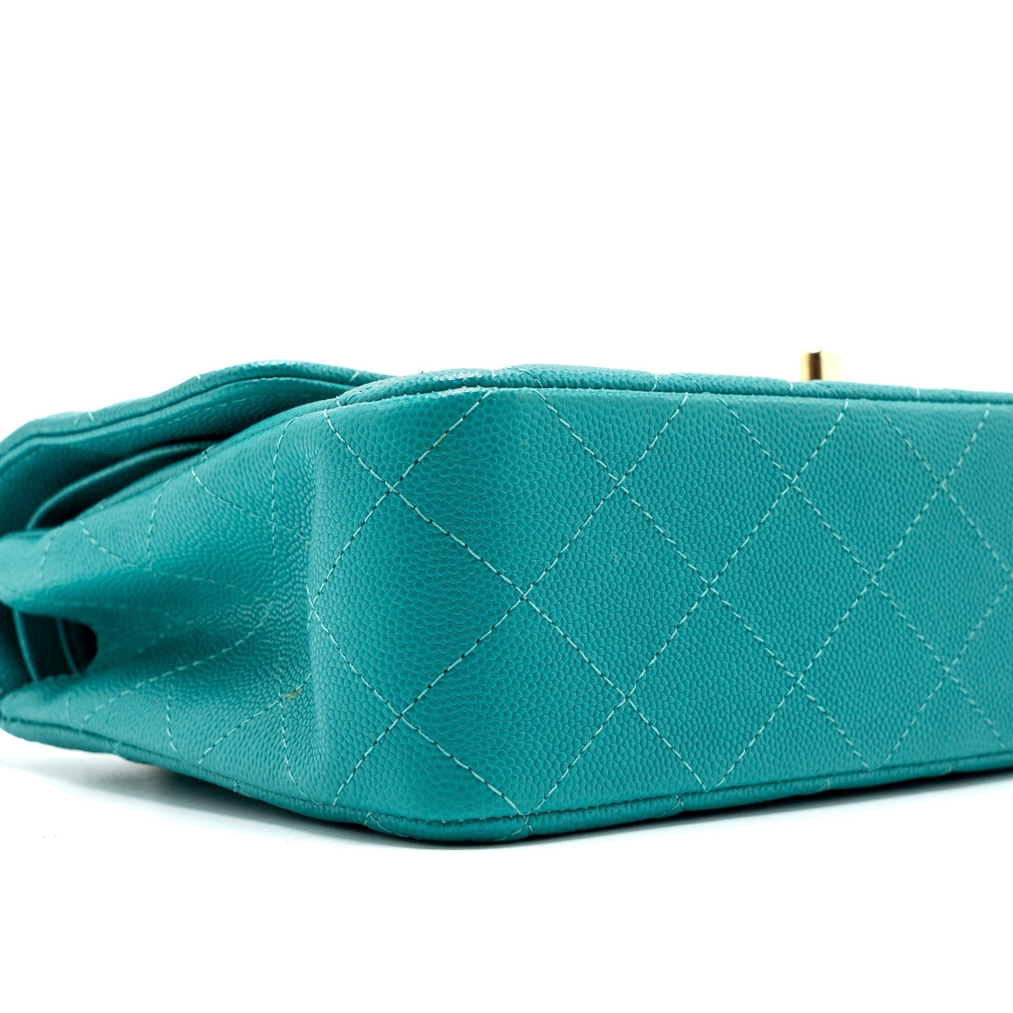 chanel-medium-classic-double-flap-bag-caviar-bright-blue-lghw