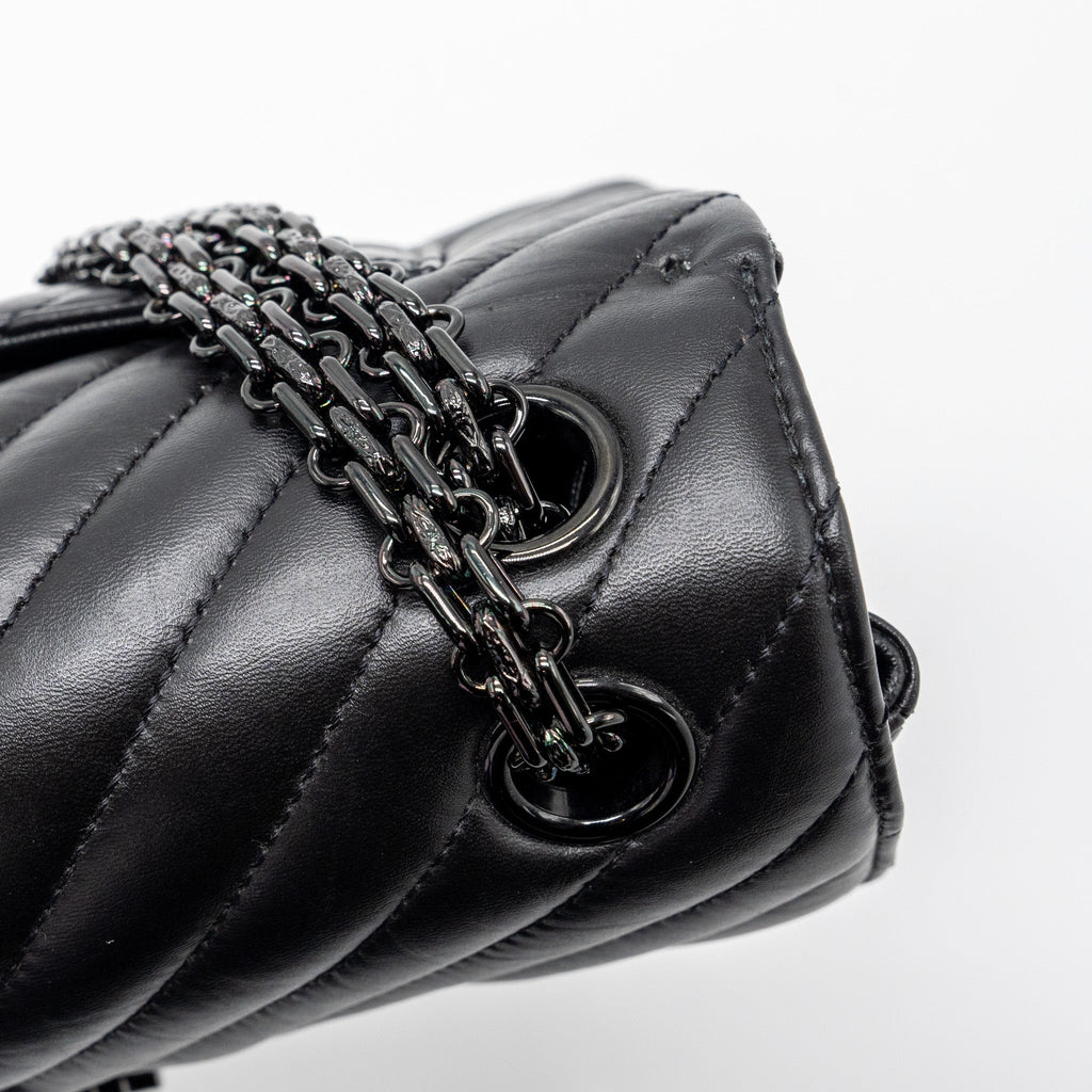 copy-of-chanel-mini-2-55-reissue-flap-bag-chevron-calfskin-so-black
