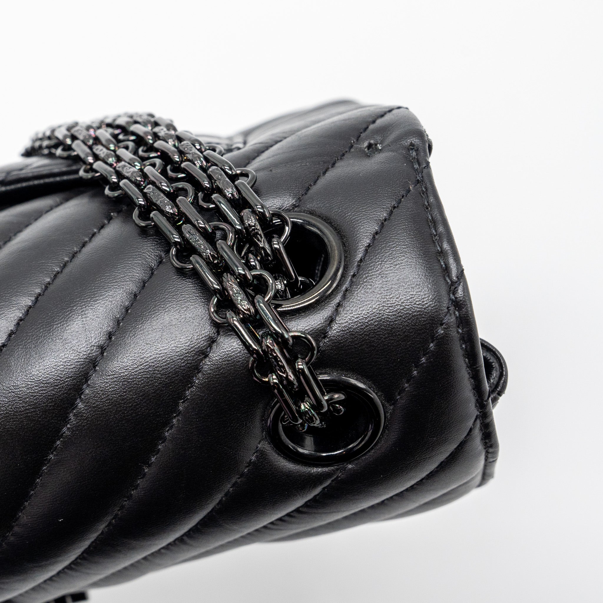 copy-of-chanel-mini-2-55-reissue-flap-bag-chevron-calfskin-so-black