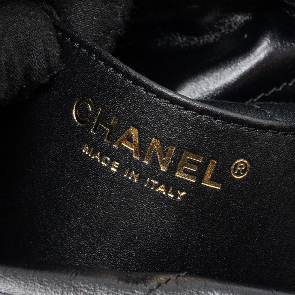 chanel-mini-22-bag-shiny-calfskin-black-ghw-microchip-2