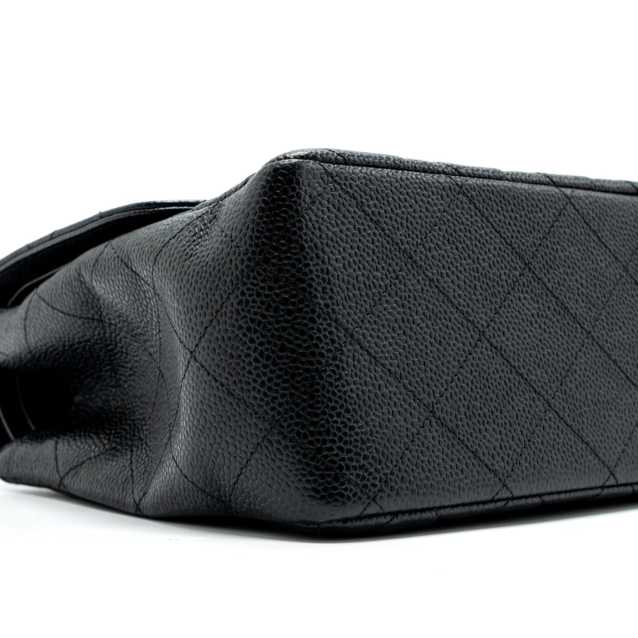 chanel-jumbo-classic-double-flap-bag-caviar-black-with-ghw