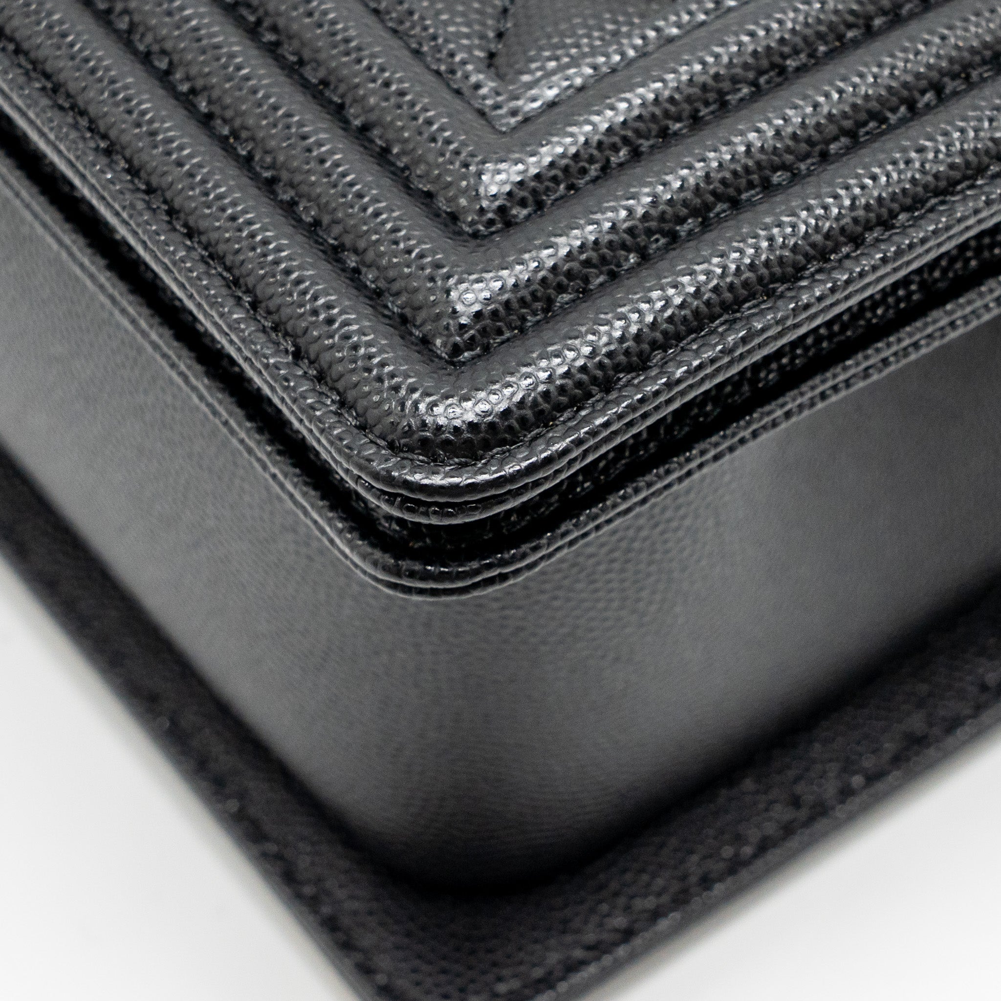 chanel-medium-classic-boy-bag-caviar-black-ghw-2