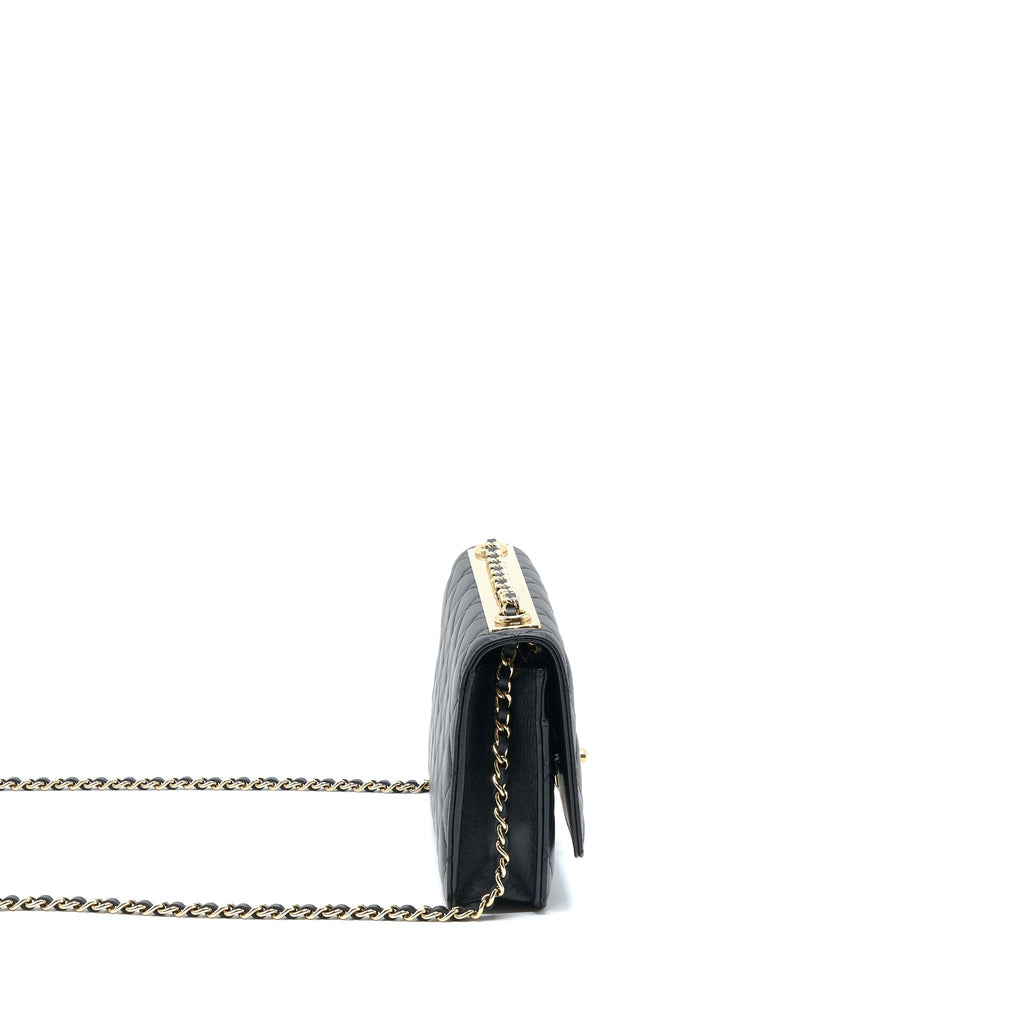chanel-trendy-cc-wallet-on-chain-lambskin-black-ghw