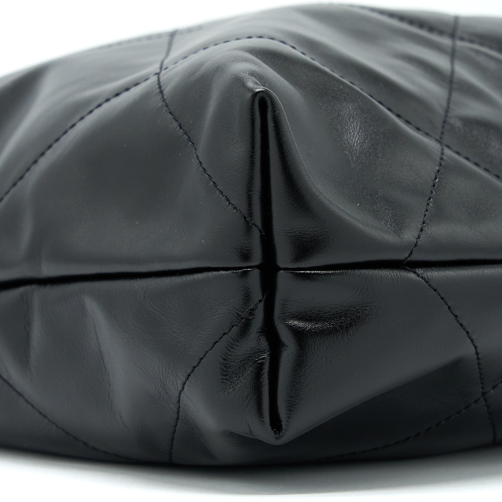 chanel-medium-22-bag-shiny-calfskin-black-ghw-microchip
