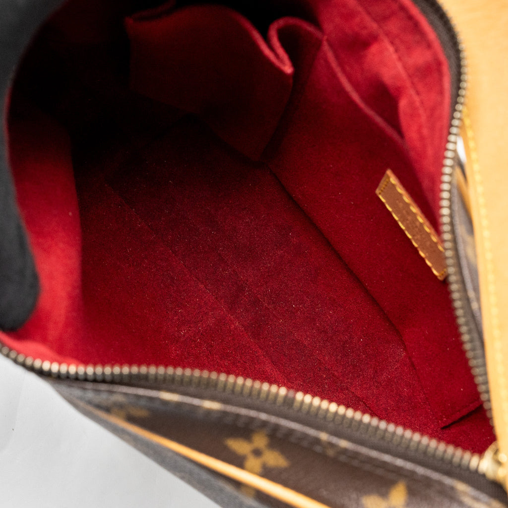 louis-vuitton-vintage-loop-shoulder-bag-monogram-canvas-ghw
