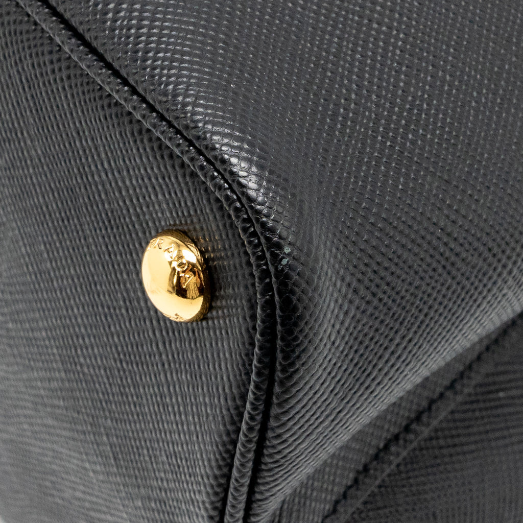 prada-medium-saffiano-cuir-tote-bag-leather-black-fuoco-ghw