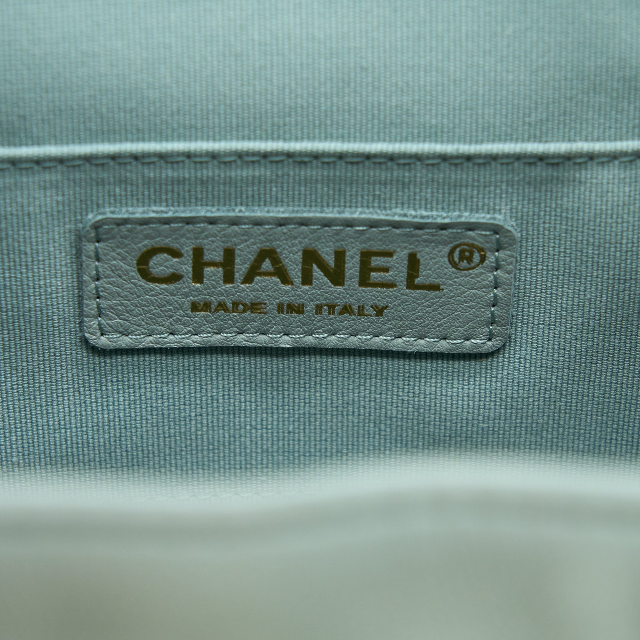 chanel-23c-duma-mini-backpack-calfskin-light-grey-lghw-microchip