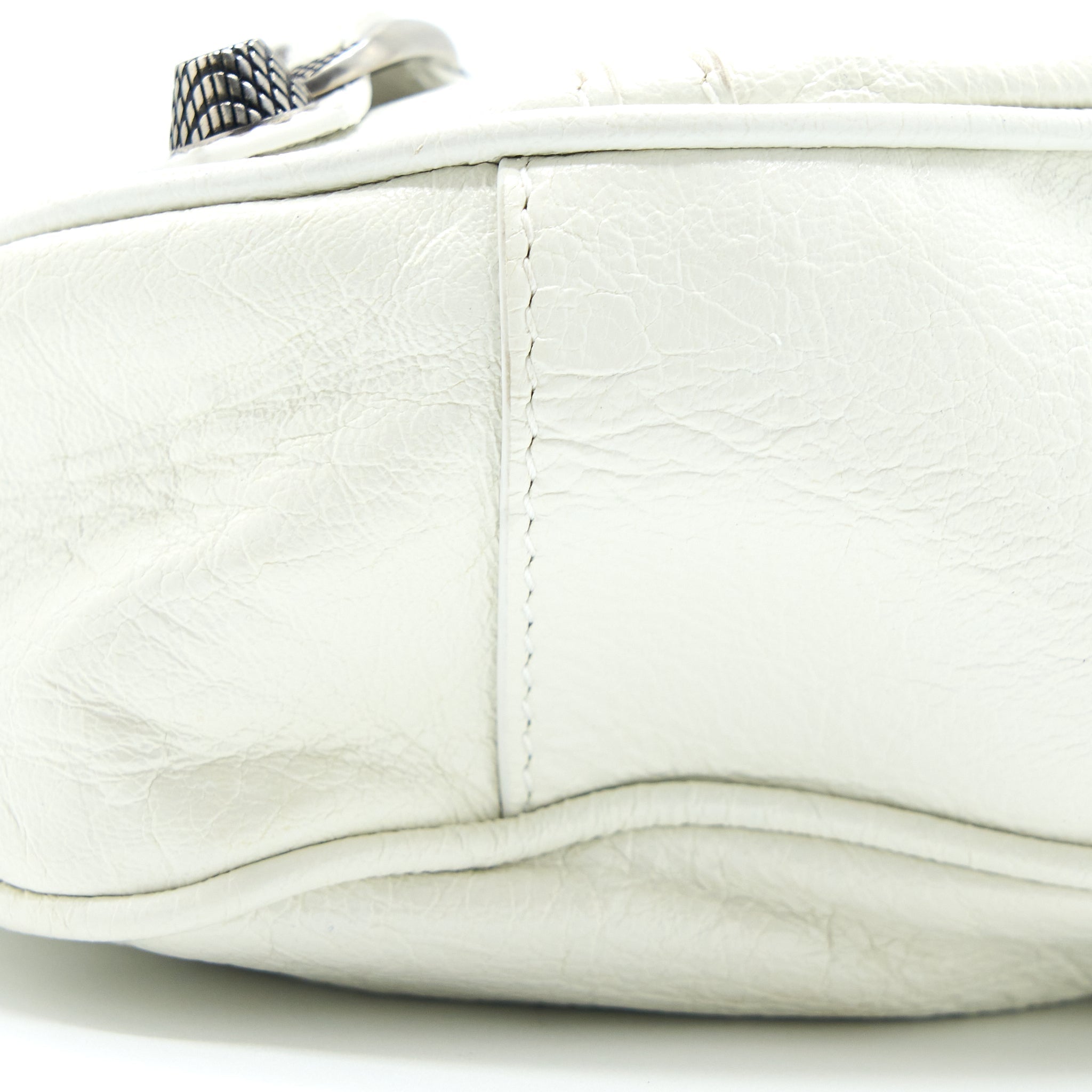 balenciaga-le-cagole-xs-shoulder-bag-lambskin-white-shw