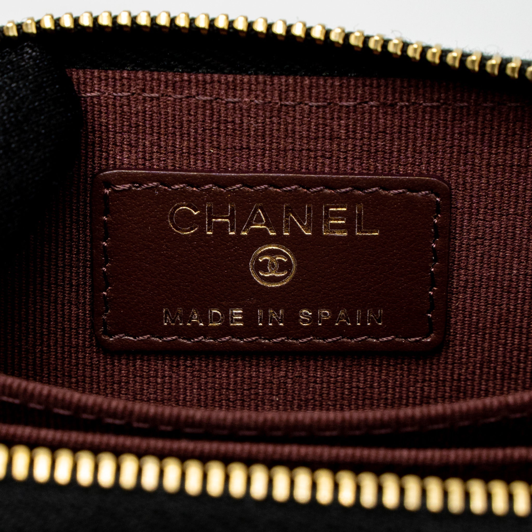 chanel-zip-card-holder-caviar-black-ghw-microchip