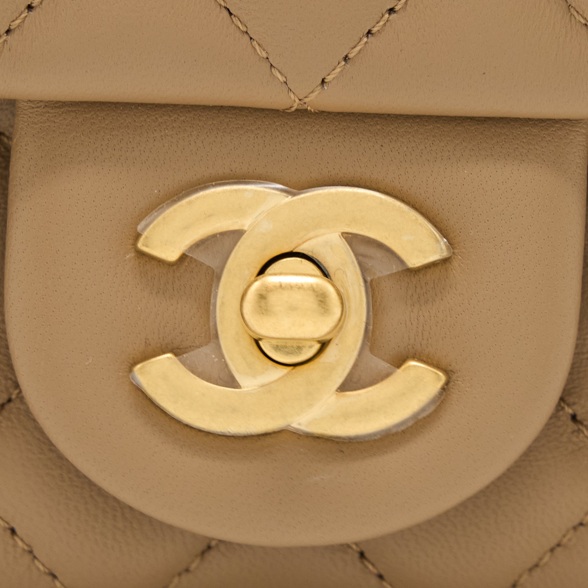 chanel-22s-pearl-crushed-mini-rectangular-lambskin-dark-beige-ghwmicrochip