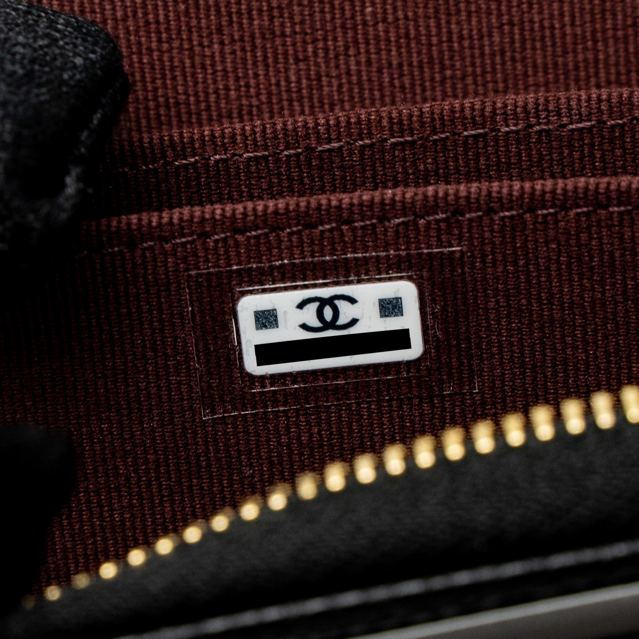 chanel-zip-card-holder-caviar-black-ghw-microchip