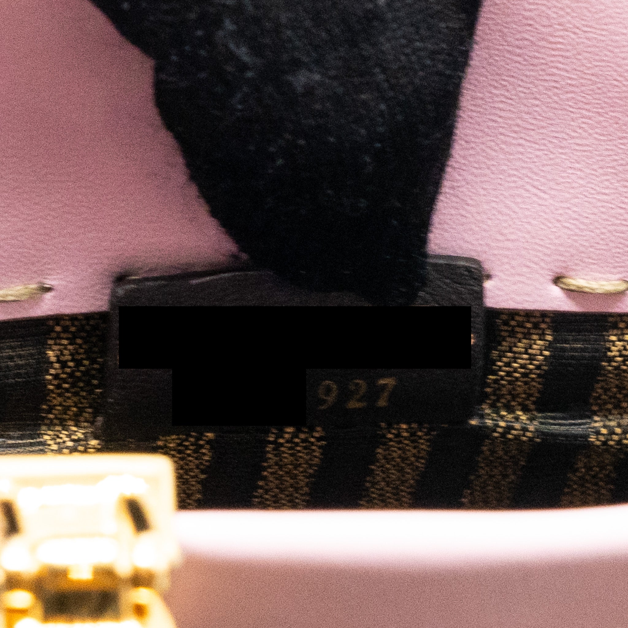 fendi-mini-sunshine-shopper-bag-leather-pink-ghw