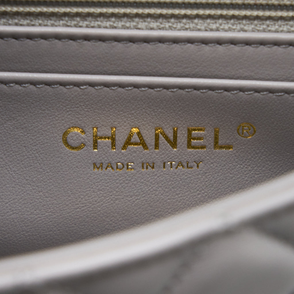 chanel-pearl-crush-mini-rectangular-flap-bag-lambskin-light-grey-ghw-microchip-1