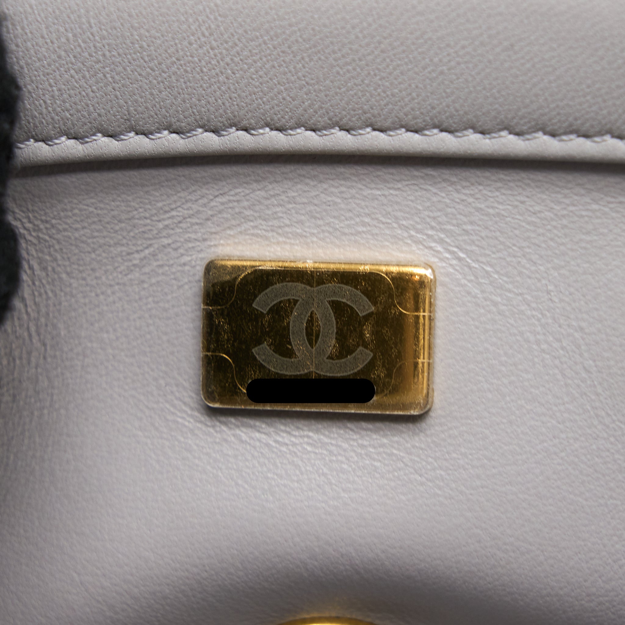 chanel-pearl-crush-mini-rectangular-flap-bag-lambskin-light-grey-ghw-microchip-1
