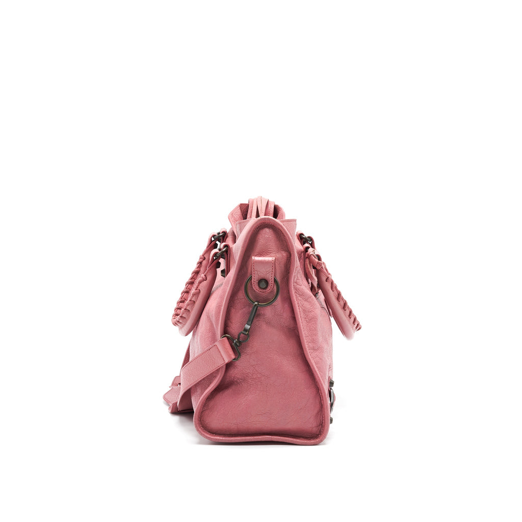 balenciaga-city-bag-in-pink-with-black-hardware