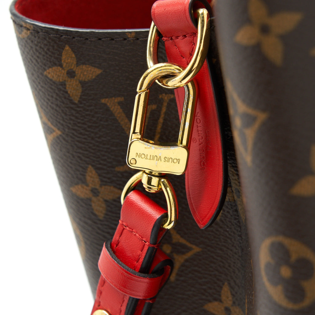 louis-vuitton-neonoe-monogram-canvas-ghw-1