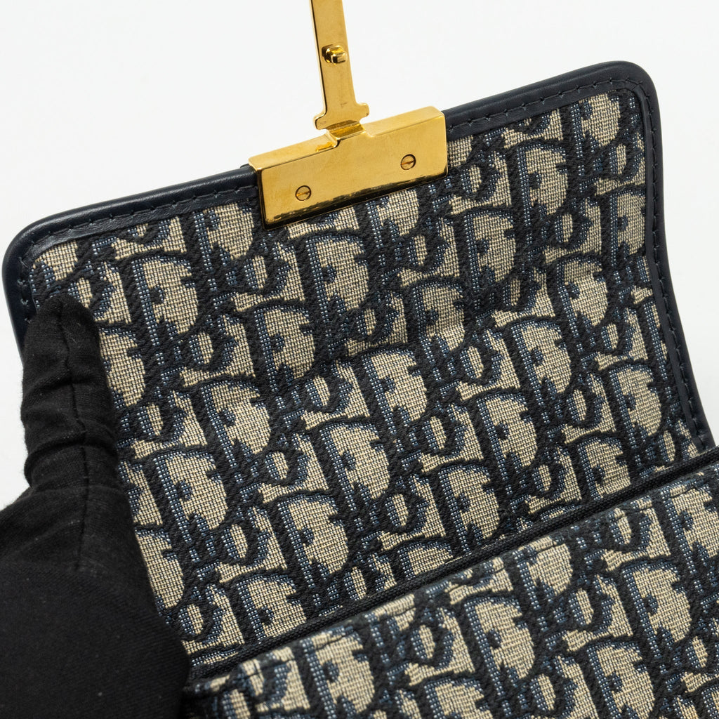 dior-30-montaigne-box-blue-oblique-jacquard-ghw-2
