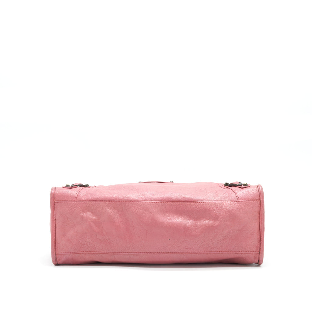 balenciaga-city-bag-in-pink-with-black-hardware