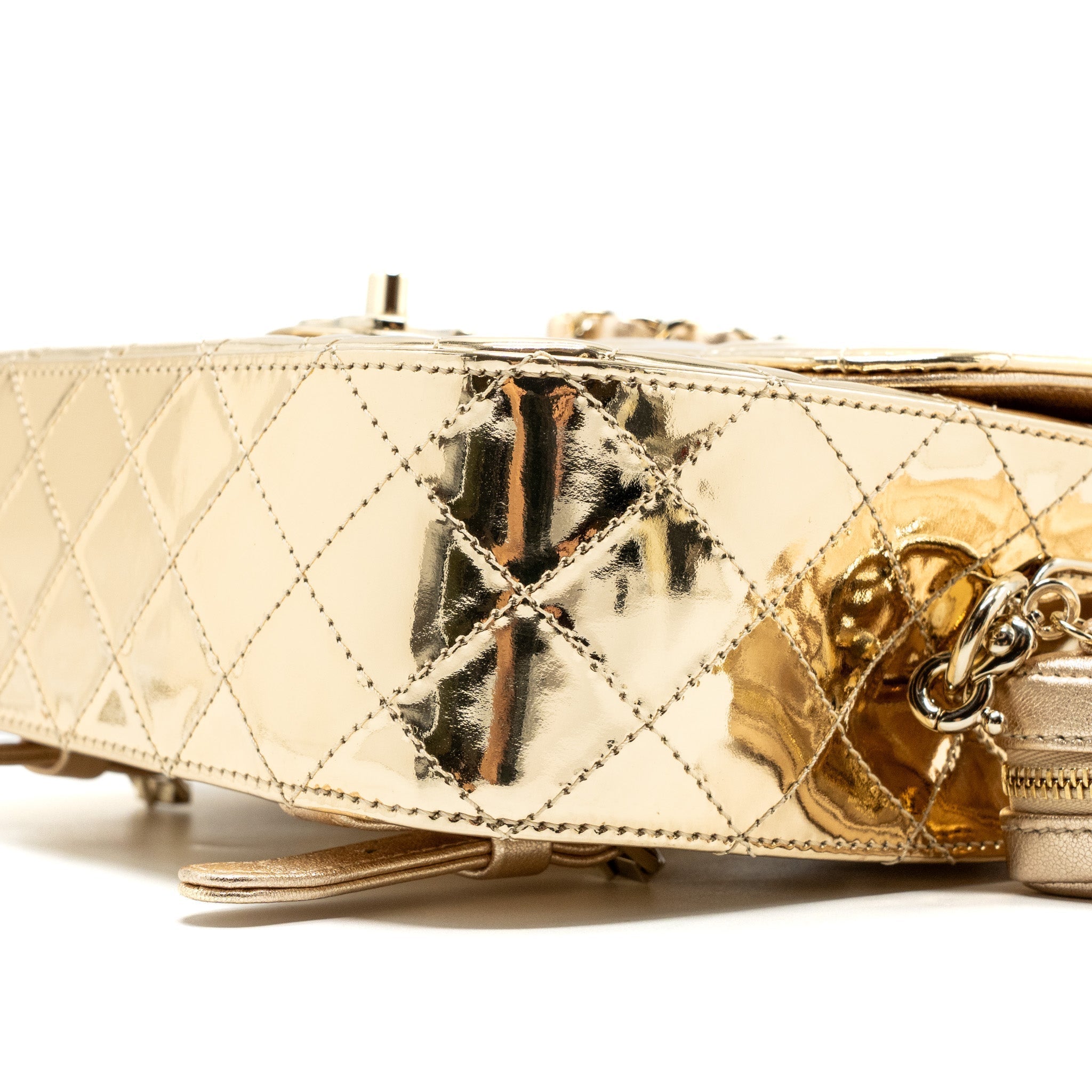chanel-24c-backpack-with-star-patent-leather-gold-lghw-microchip