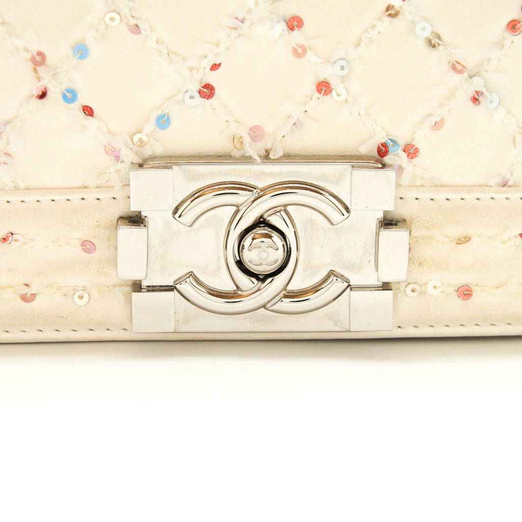 chanel-small-boy-bag-limited-white-shw