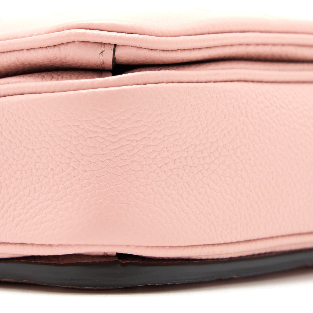 louis-vuitton-pochette-metis-monogram-empreinte-pink-ghw
