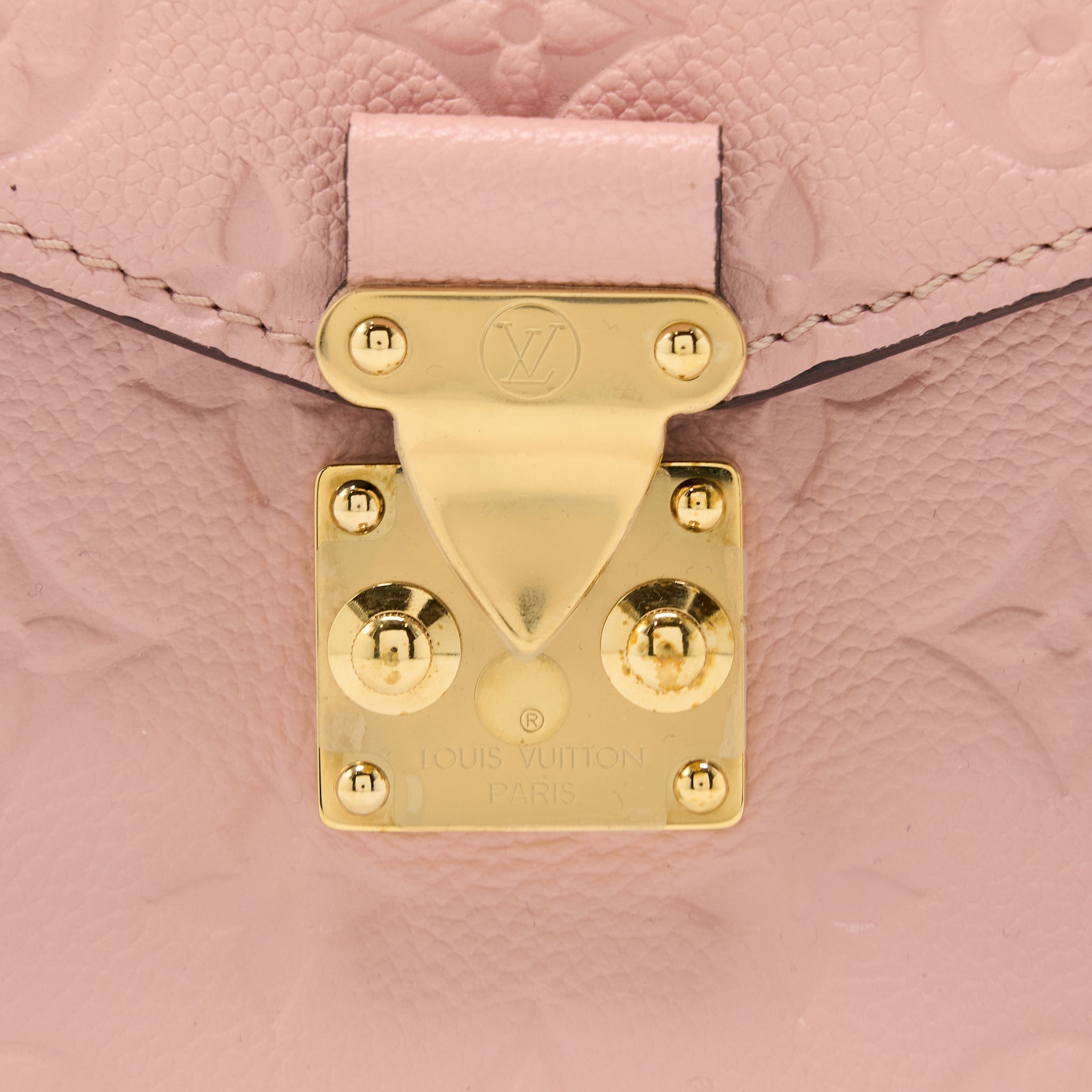 louis-vuitton-pochette-metis-monogram-empreinte-pink-ghw