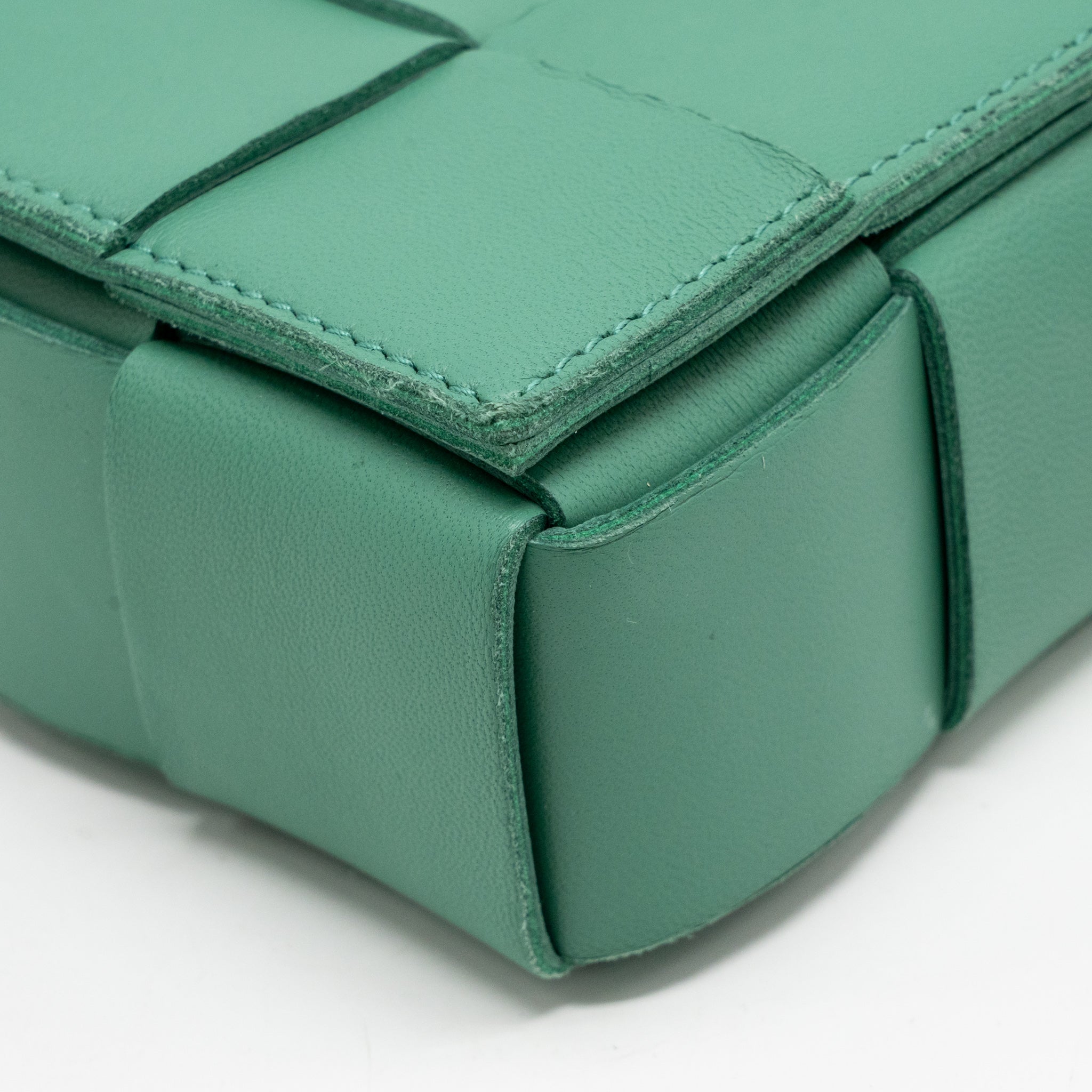 bottega-veneta-green