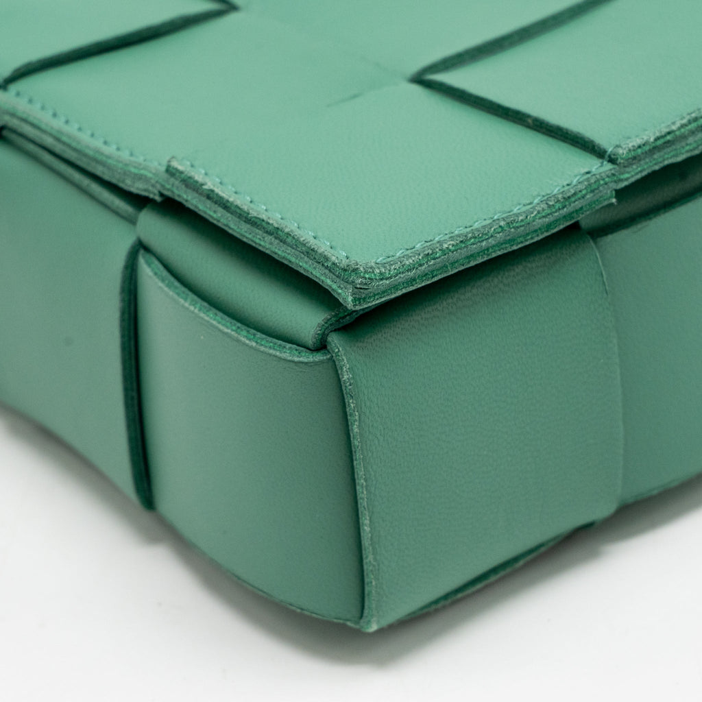 bottega-veneta-green