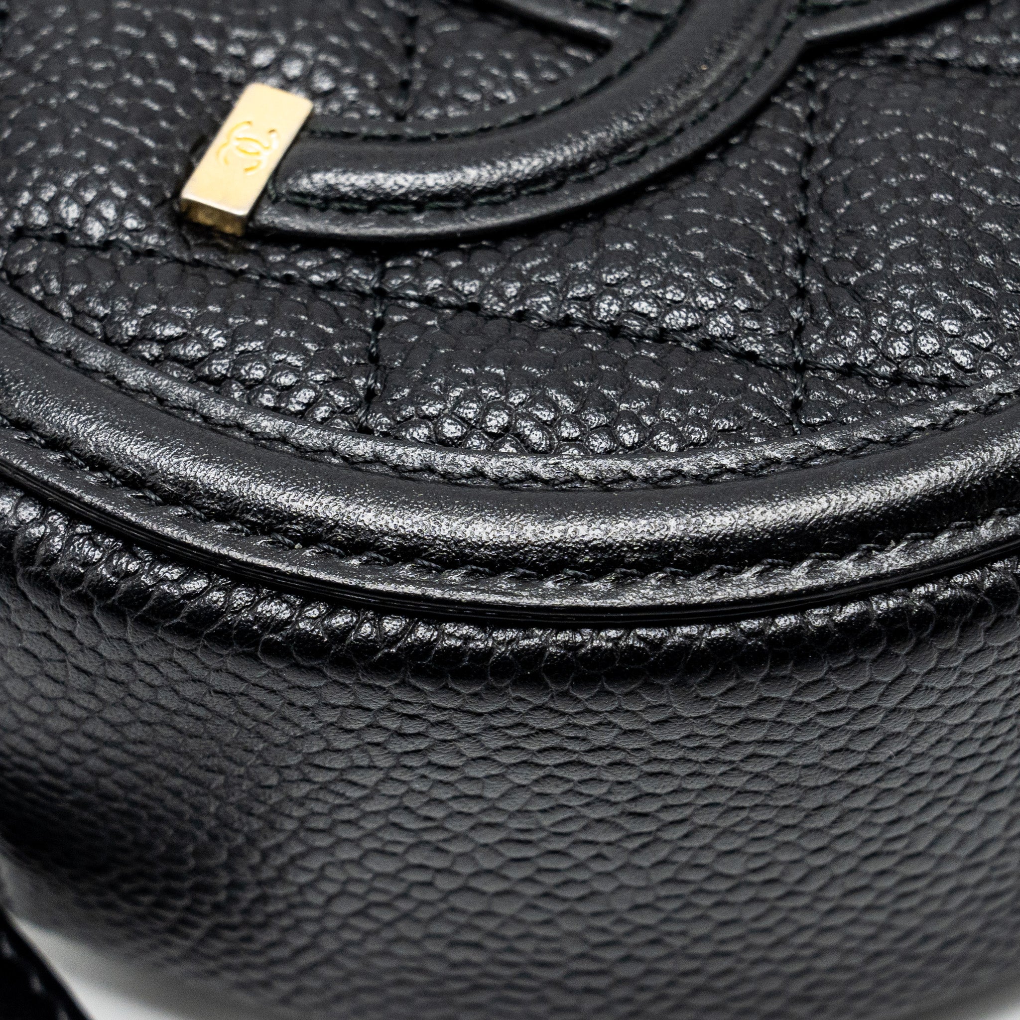 chanel-cc-filigree-quilted-round-crossbody-bag-caviar-black-ghw-copy