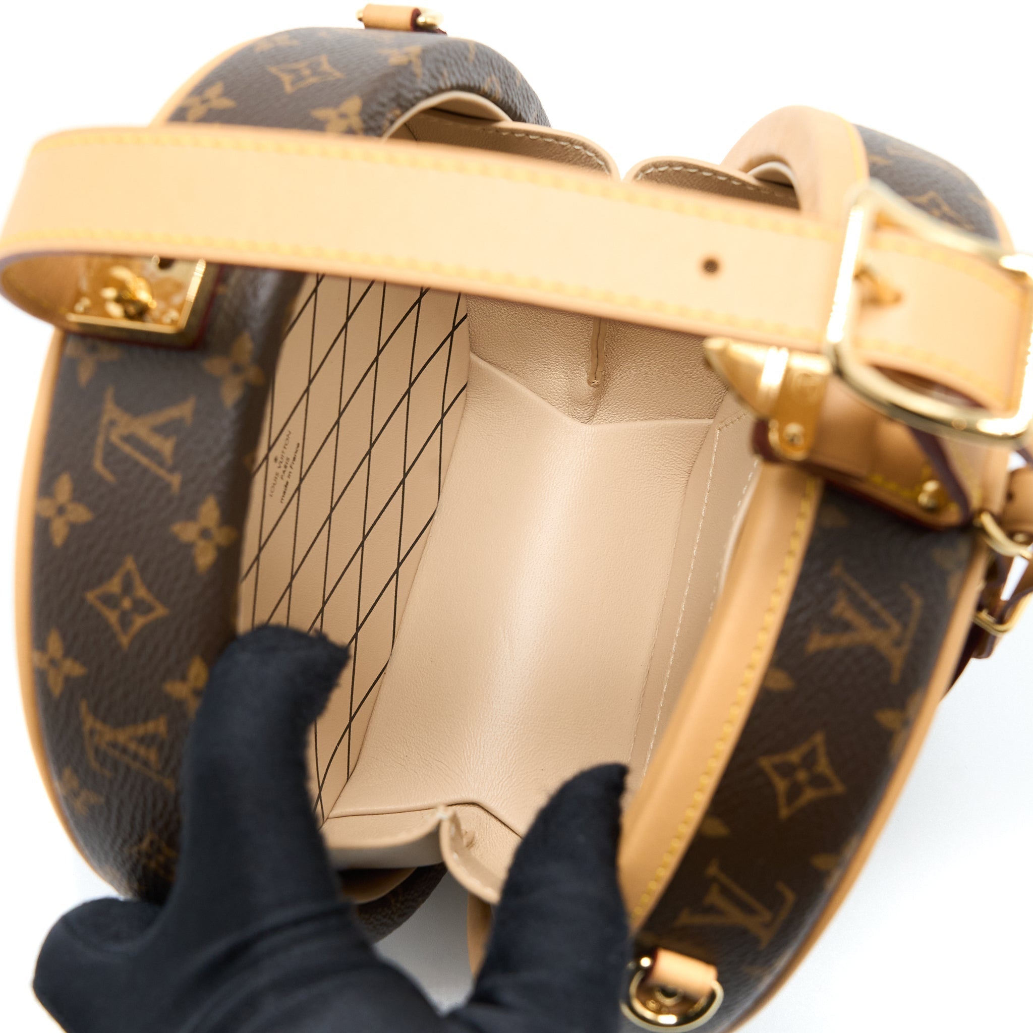 louis-vuitton-petite-boite-chapeau-monogram-canvas-ghw-3