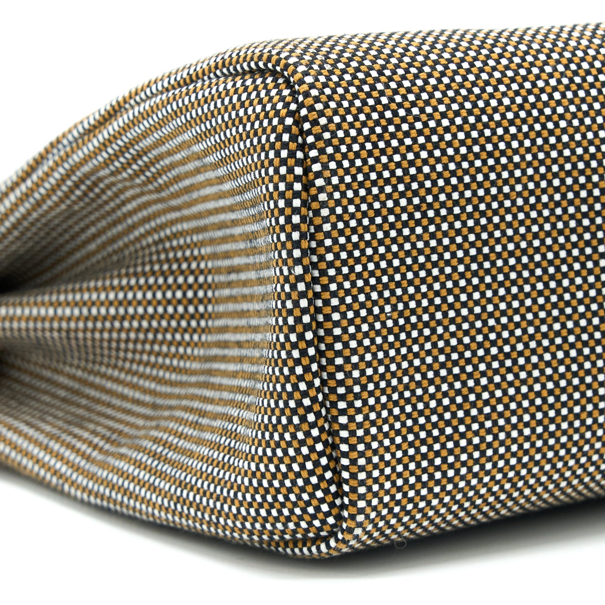 hermes-herbag-31-hunter-canvas-noir-blanc-desert-nat-sable-shw-stamp-u