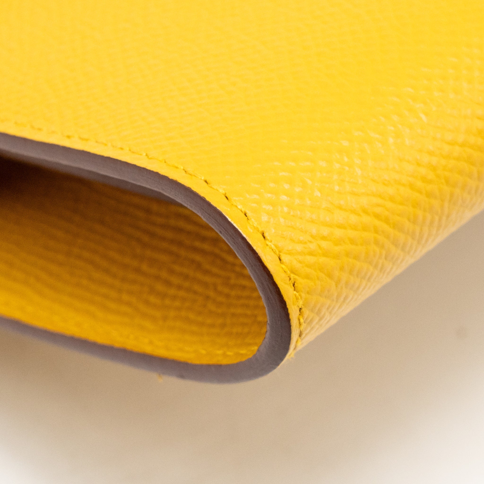 hermes-kelly-to-go-epsom-9d-jaune-ambre-shw-stamp-y