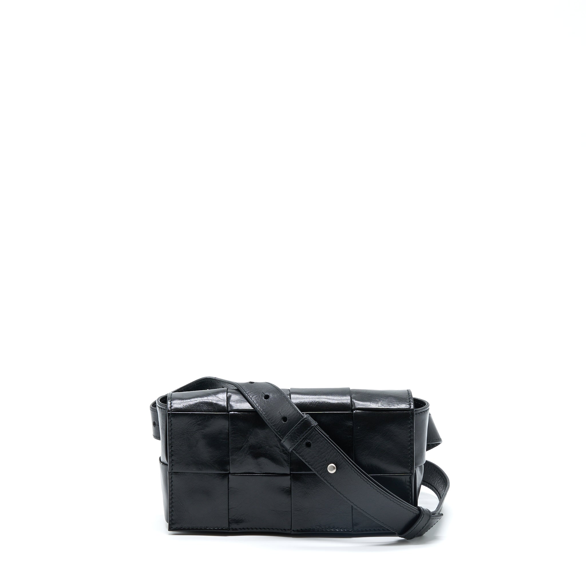 bottega-veneta-cassette-belt-bag-calfskin-black