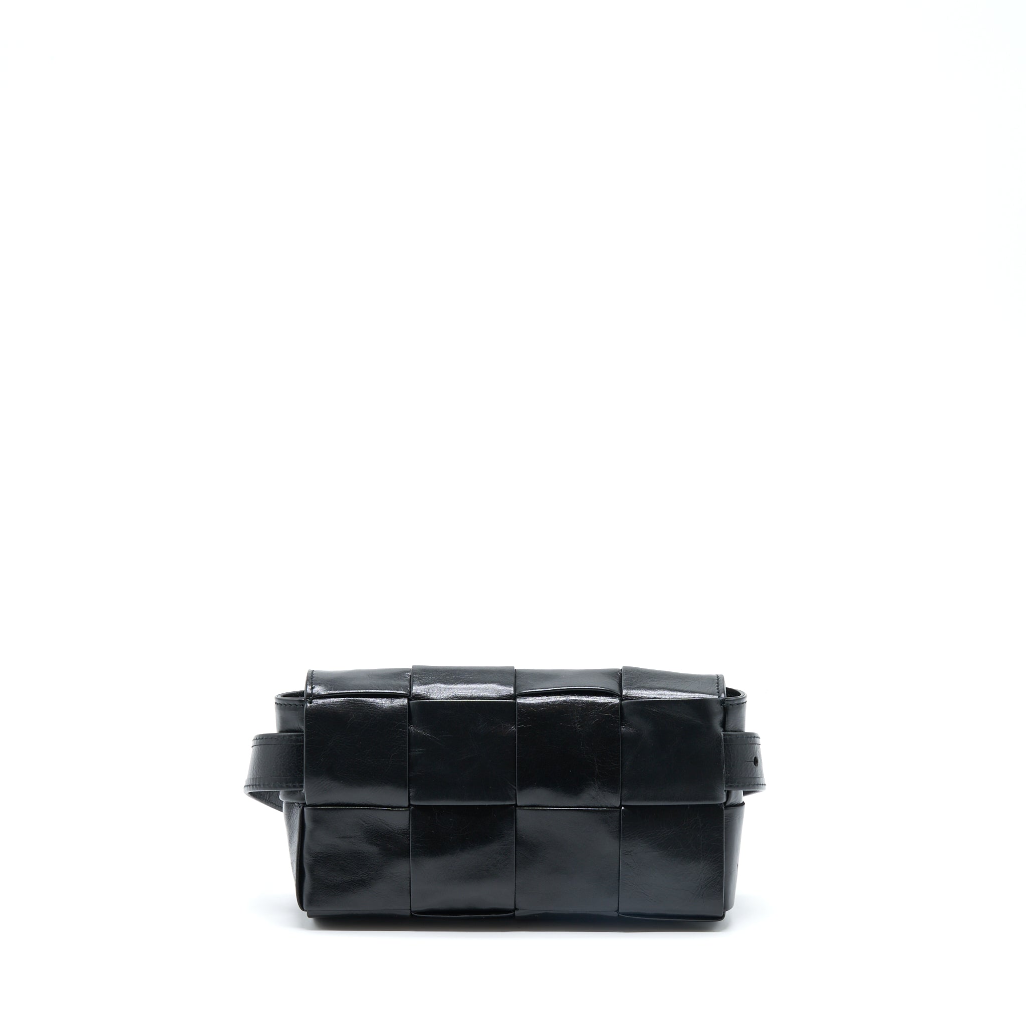 bottega-veneta-cassette-belt-bag-calfskin-black