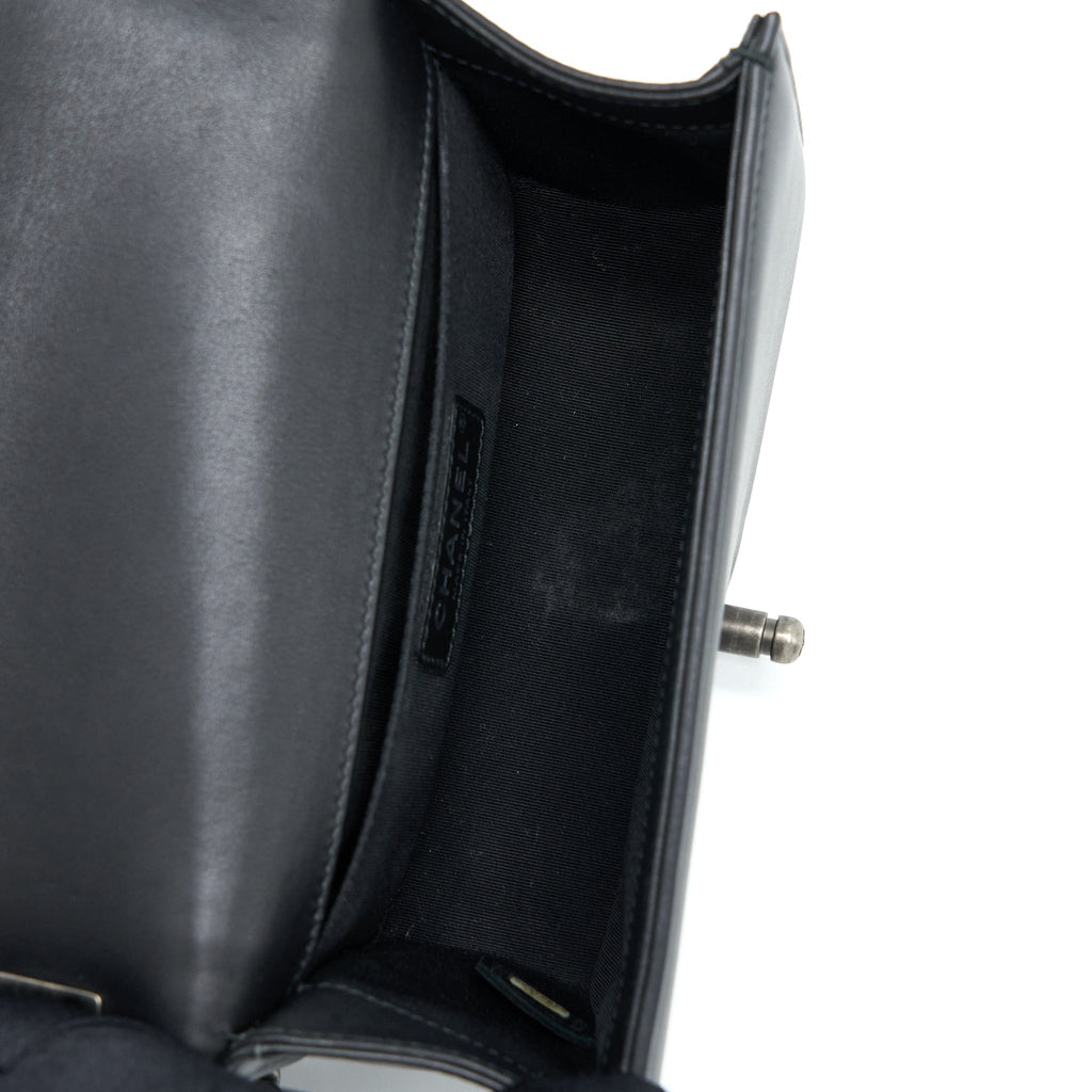 chanel-small-boy-bag-calfskin-black-with-ruthenium-hardware