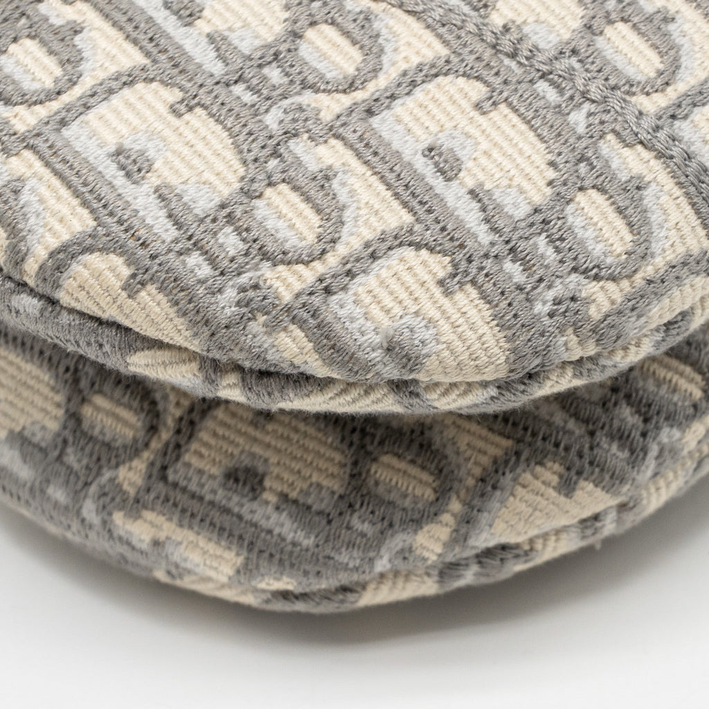 dior-medium-saddle-bag-dior-oblique-embroidery-light-grey-ghw